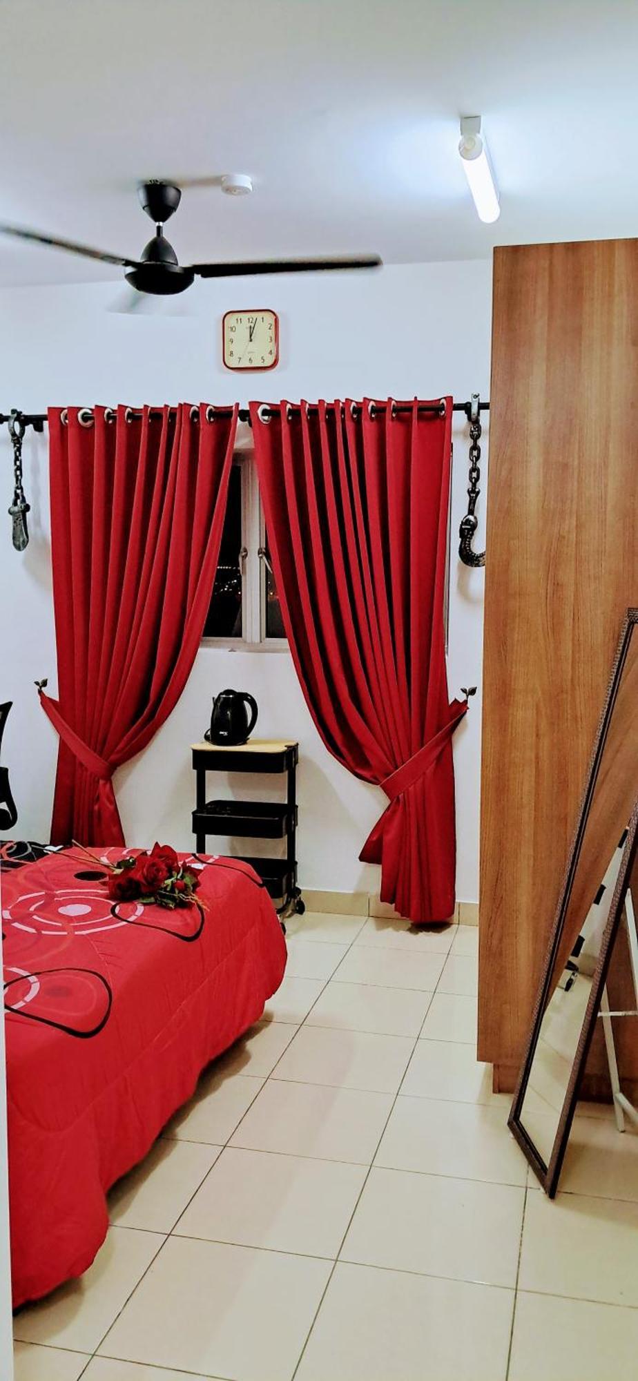 The Red Room Alanis Residence Sepang Buitenkant foto