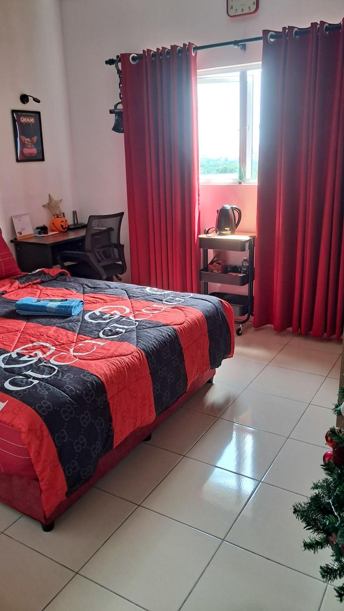 The Red Room Alanis Residence Sepang Buitenkant foto